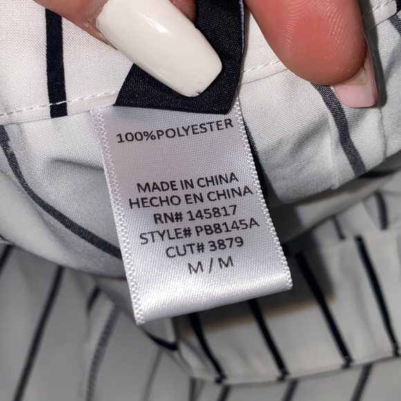 White and black striped long skirt with attached shorts - Picture 4 of 4